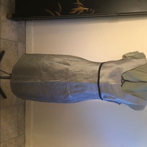 Black and white Ann Taylor Jumper